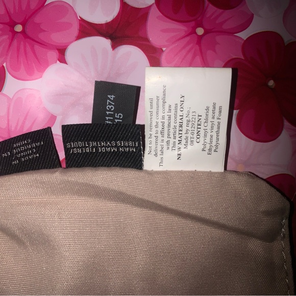 Express Beautiful Wrist-let wallet . - Picture 17 of 17